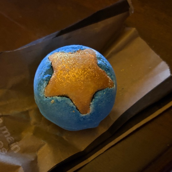 Lush Mini Shoot for the Stars Bath Bomb - Picture 2 of 2
